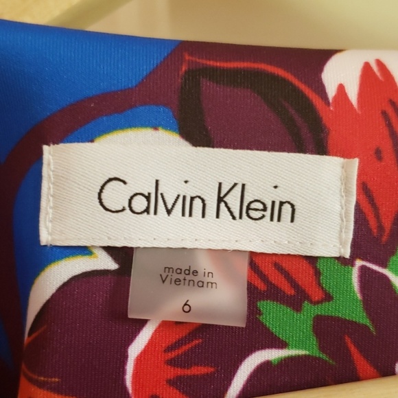 Bright, floral, dress NWOT - Picture 3 of 3